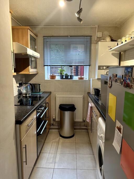 Cosy Entire One Bedroom Hideaway Bromley Extérieur photo